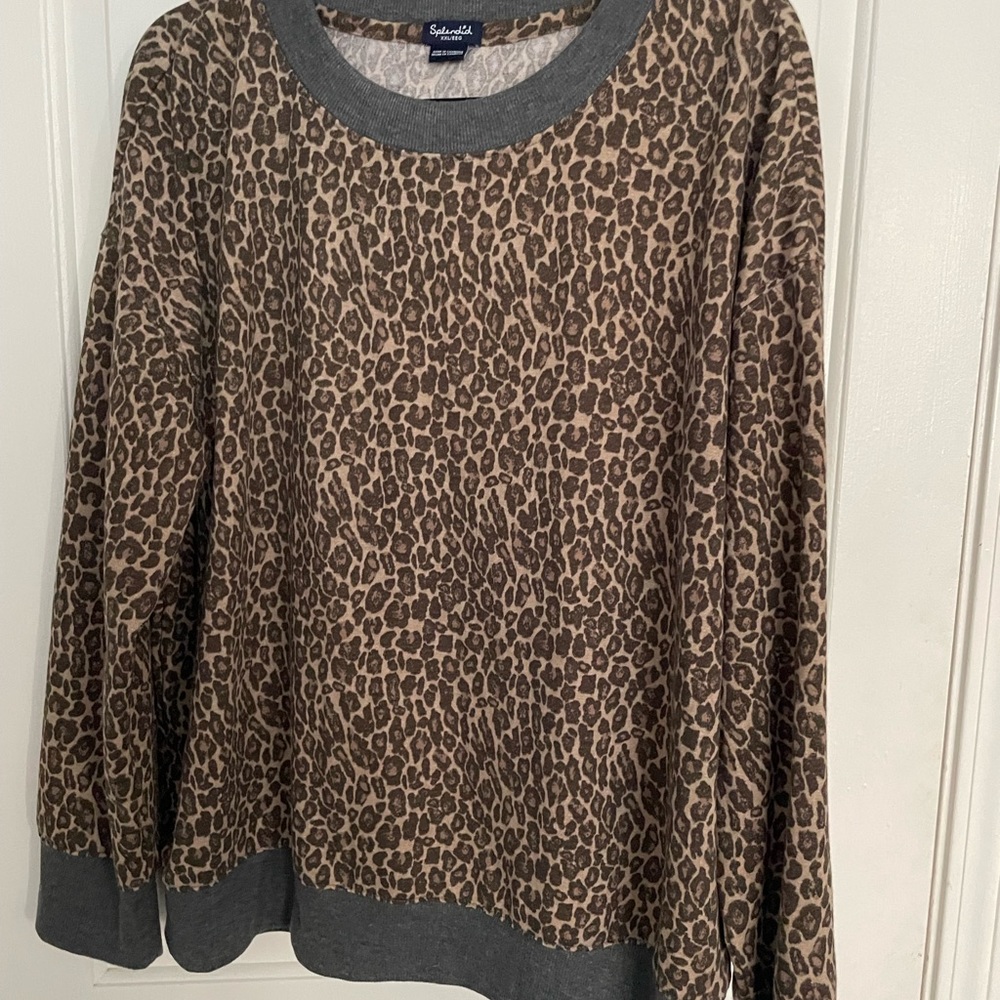 Preloved long sleeve shirt in size XXL